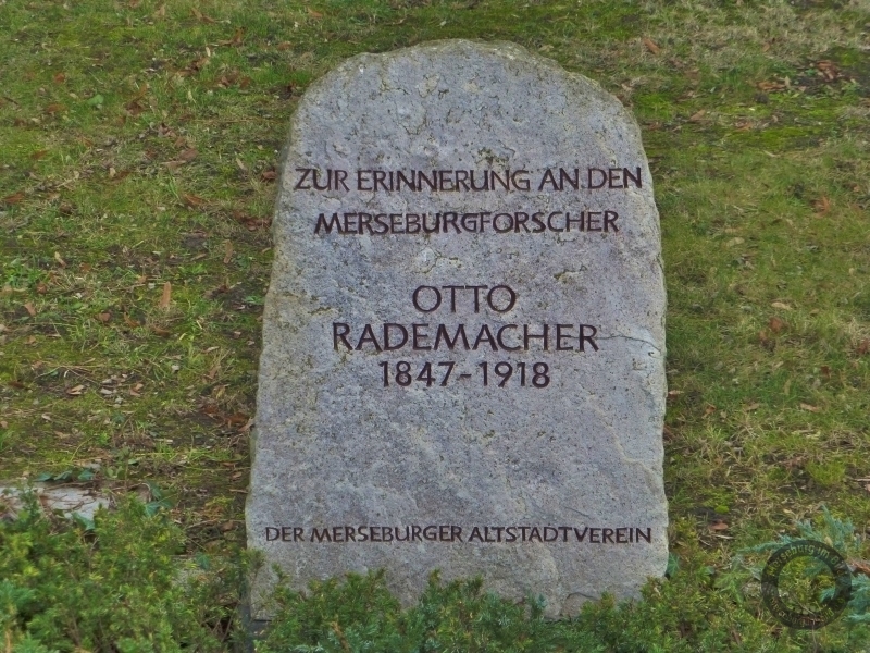 Denkmal Otto Rademacher auf dem St.-Maximi-Friedhof in Merseburg