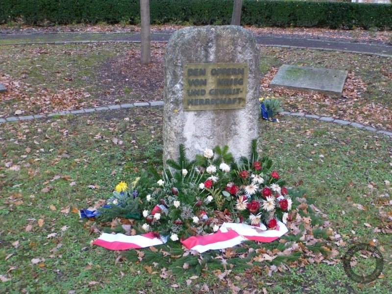 Gedenkanlage für die Kriegs- und Bombenopfer auf dem Stadtfriedhof in in Merseburg