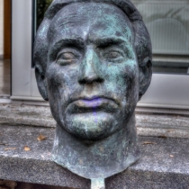Denkmal Frédéric Joliot-Curie von Gerhard Geyer