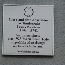 Gedenktafel für Ursula Podolsky an der Klia-Passage in Merseburg