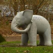 Spielplastik "Elefant" in der Sixtistraße in Merseburg