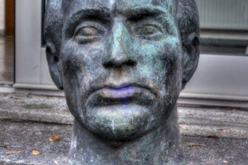 Denkmal Frédéric Joliot-Curie von Gerhard Geyer